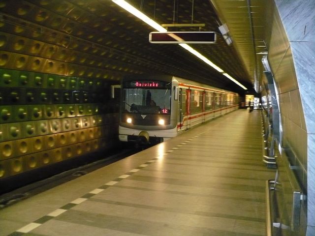 Metro.JPG